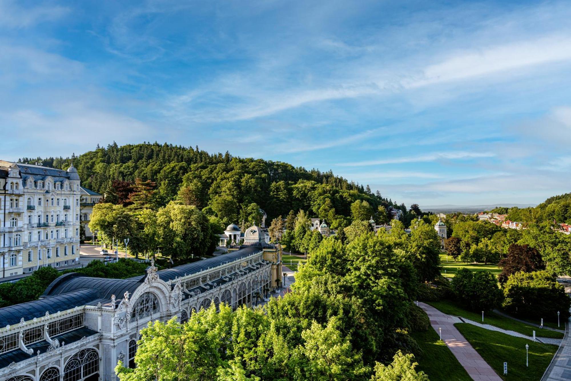 Falkensteiner Spa Resort Marianske Lazne Ngoại thất bức ảnh The spa town of Bad Kissingen