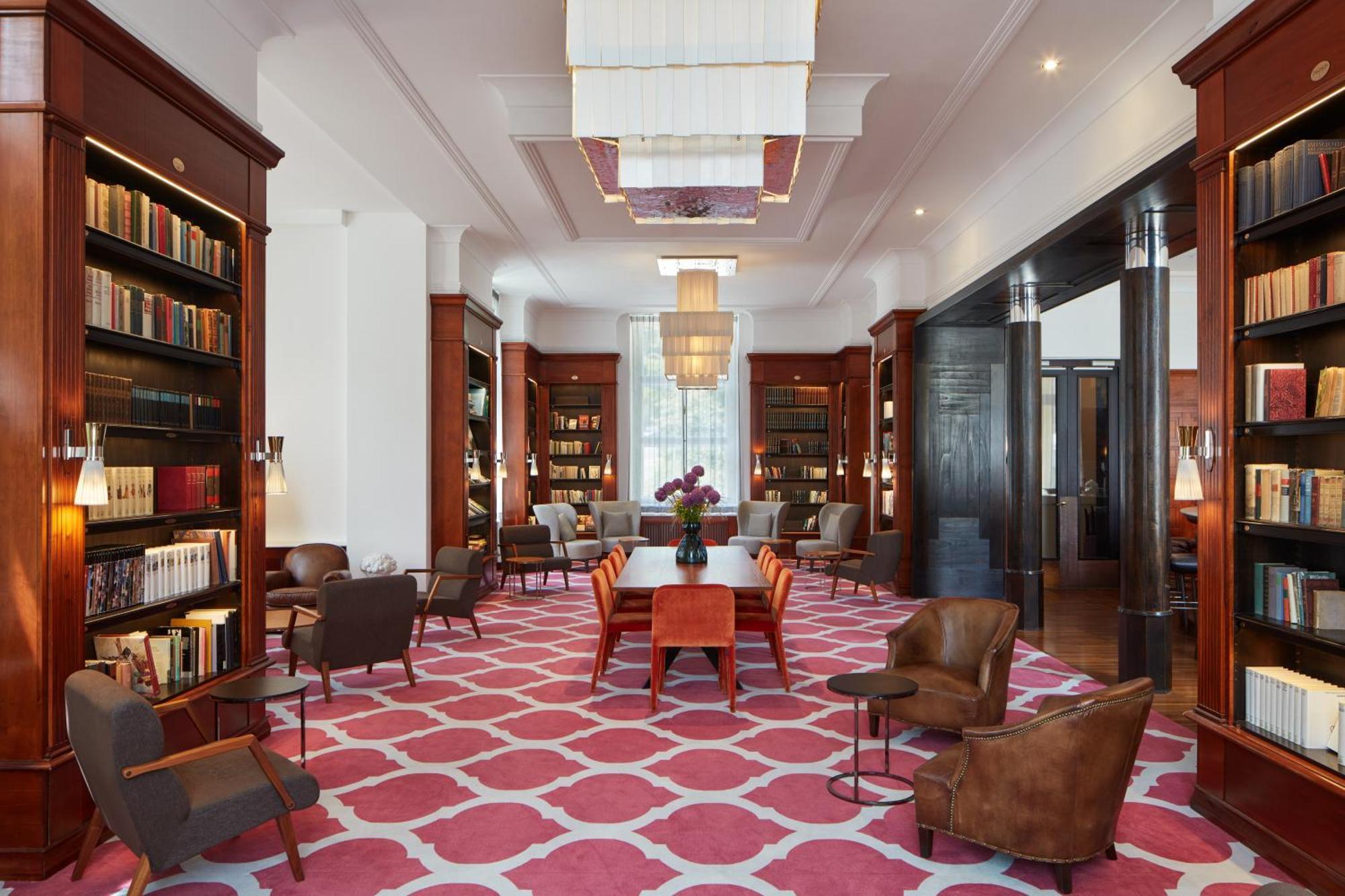 Falkensteiner Spa Resort Marianske Lazne Ngoại thất bức ảnh Library